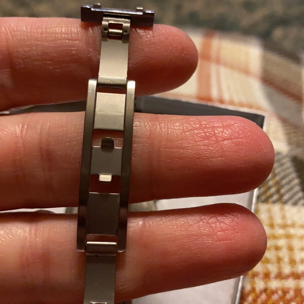 💯 Authentic • BULOVA Diamond Bezel Watch - Picture 7 of 13
